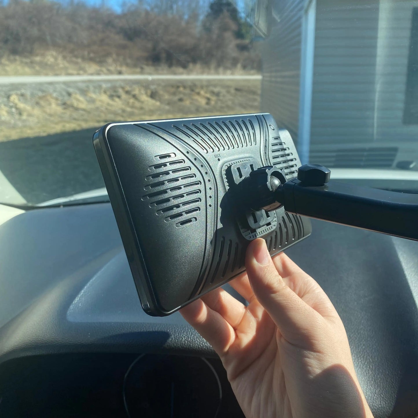 Smart 7 Inches Touchscreen